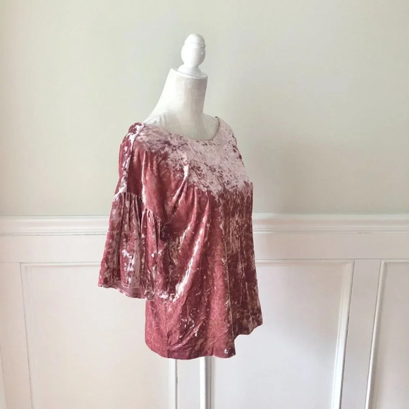 Collection By Bobeau Pink Velvet V Back Blouse S - Picture 3 of 5